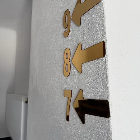 Apartment 7 Curte Parcare Privata Centru