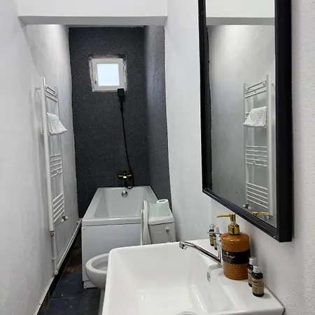 7 Curte Parcare Privata Centru Apartment Craiova