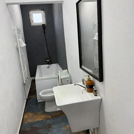 Apartment 7 Curte Parcare Privata Centru Craiova